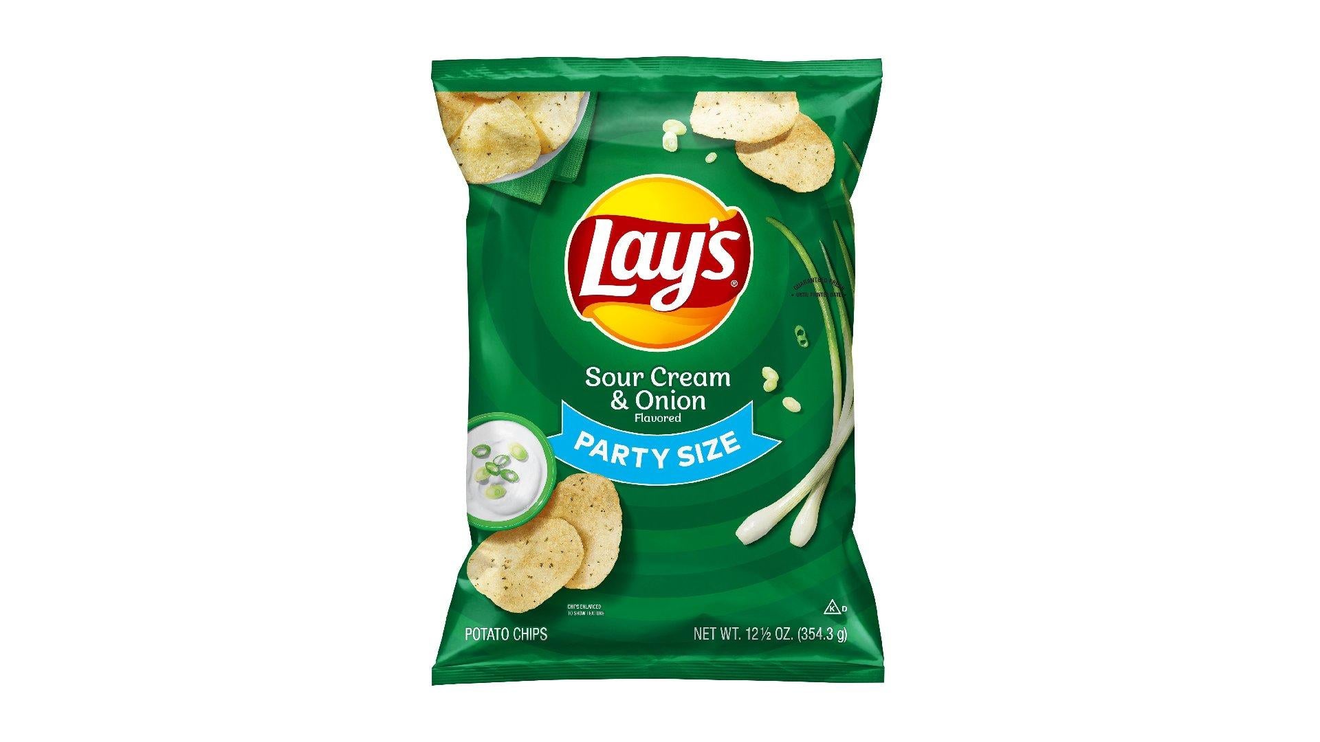 Lay's Sour Cream & Onion Potato Chips Party Size (12.5 oz)